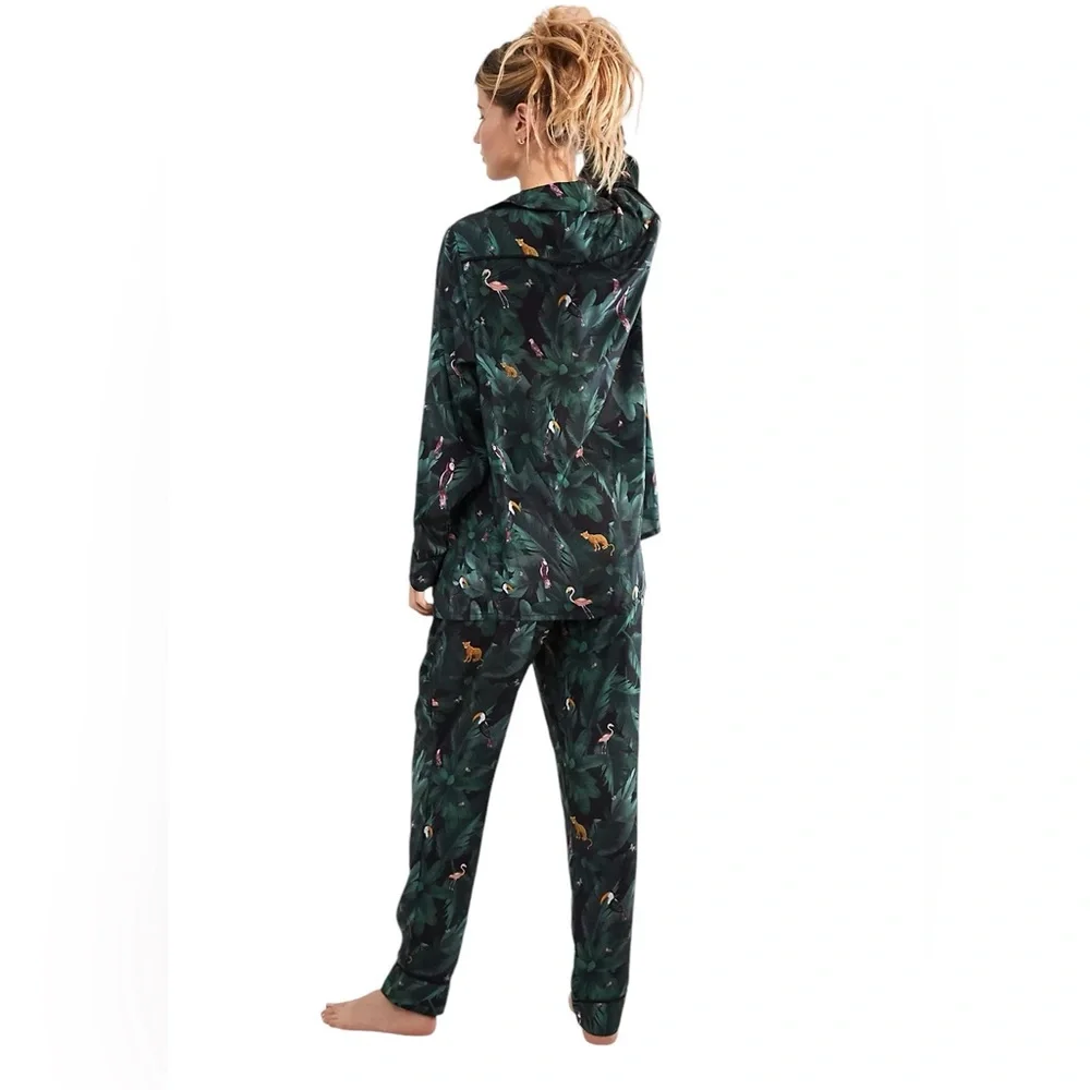 Plush by Revolve Silky Jungle Print PJ Set in Emerald Print Size Small